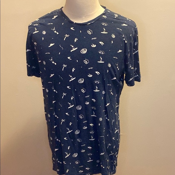 Playful Blue and White Musical Note Short Sleeve Tee - Picture 3 of 5